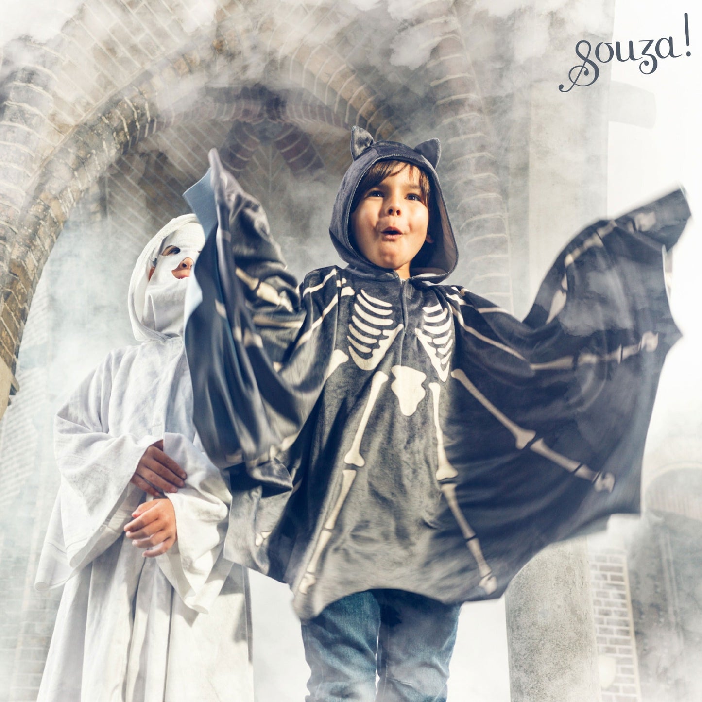 Bat Halloween Costume Cape for Kids - Carnival & Festive Use - sz 4-8 yrs