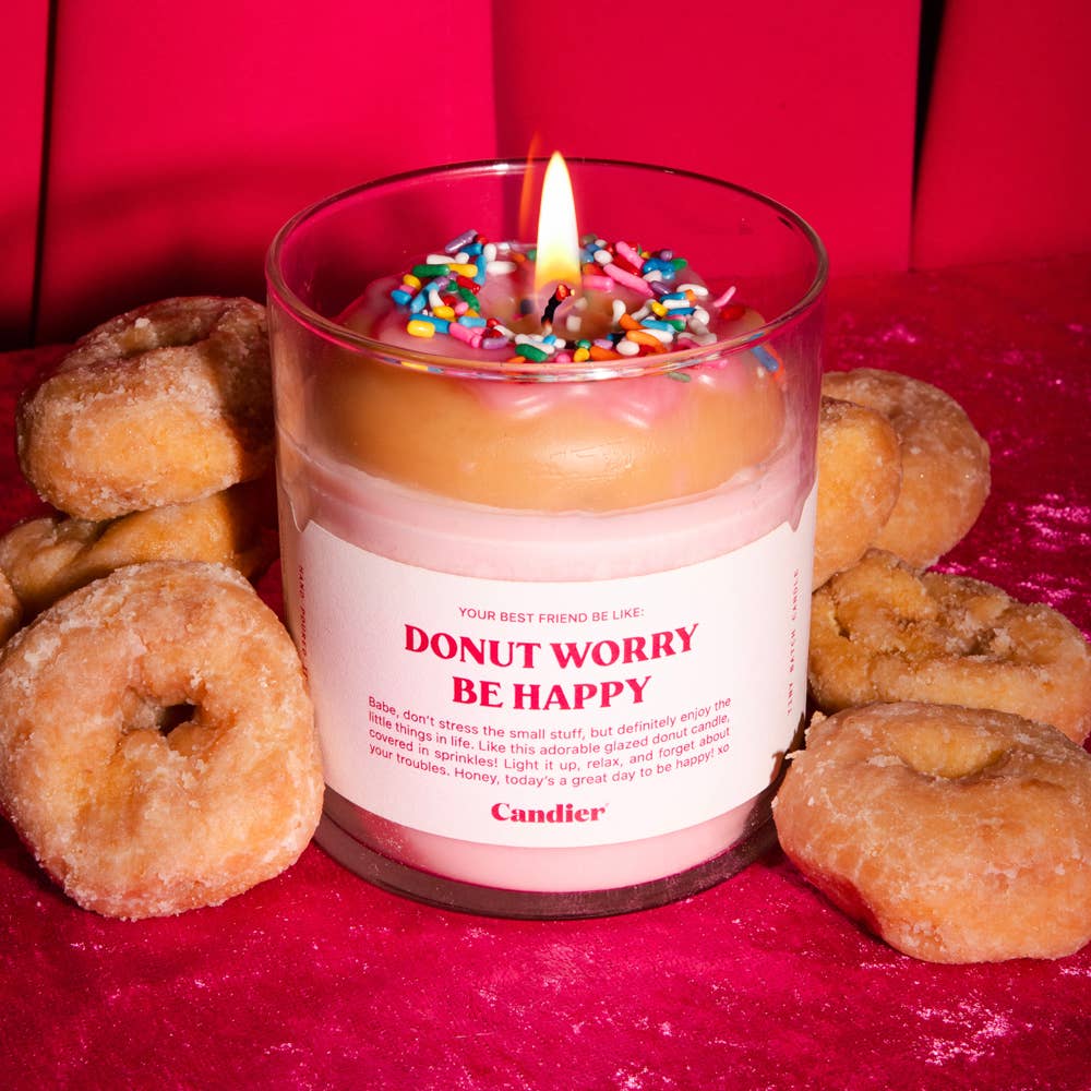 DONUT WORRY CANDLE